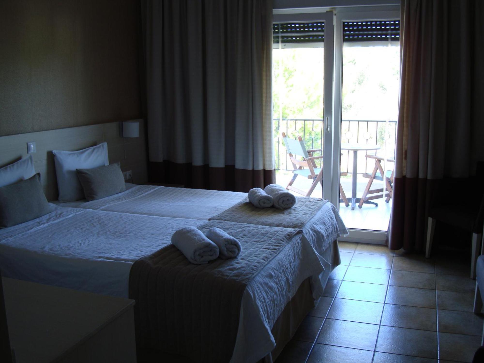 אפיטוס Nostos Hotel חדר תמונה